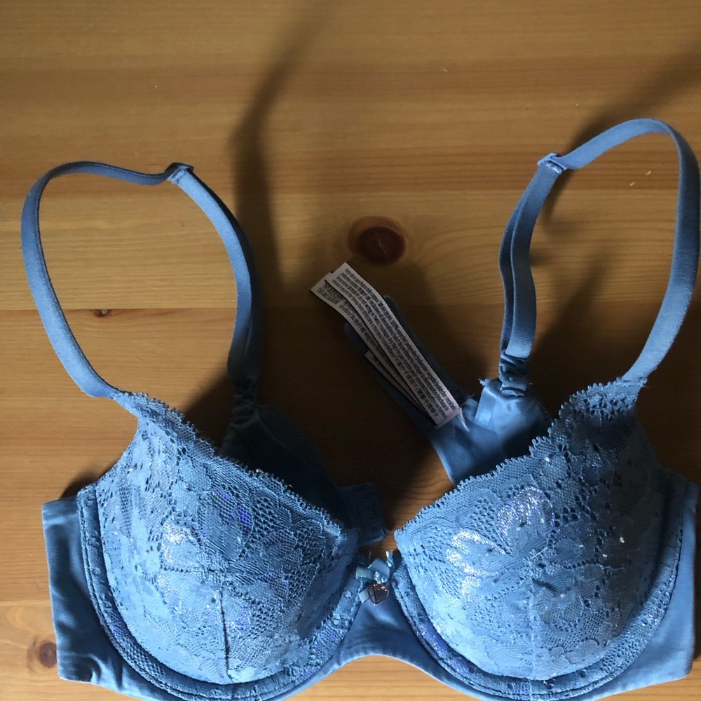 Victoria's Secret Light Blue Lace Underwire Bra
